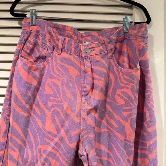 SHEIN Pink and Purple Print Wide Leg Jeans in Size 1X - Picture 2 of 5